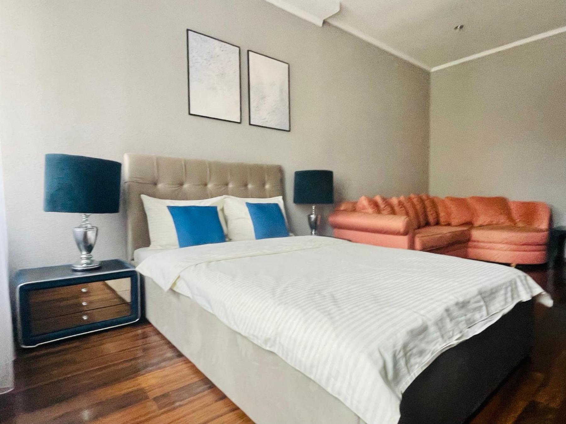 Appartement Куліша 41, Помешкання В Центрі Біля Тц Форум à Lviv Extérieur photo