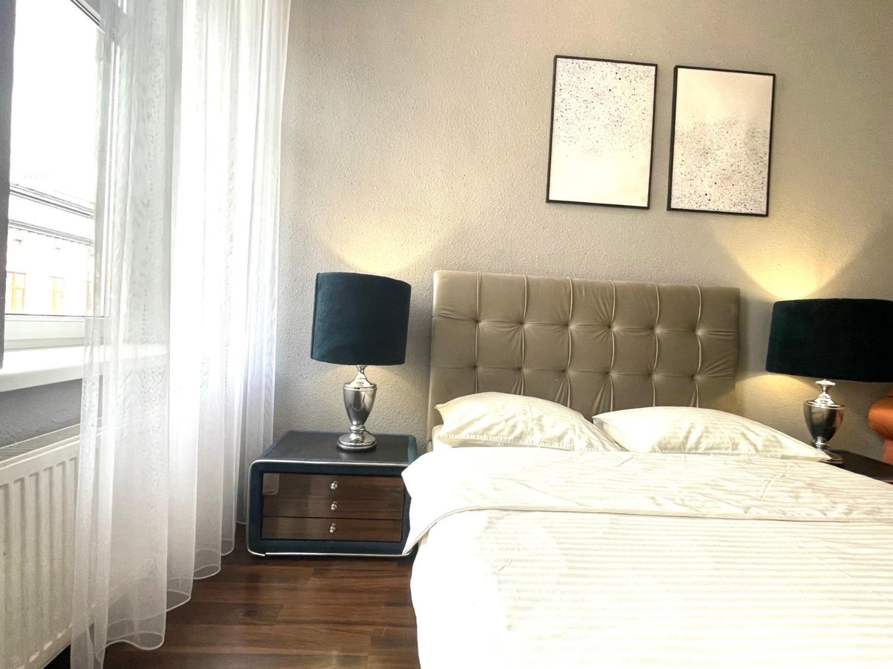 Appartement Куліша 41, Помешкання В Центрі Біля Тц Форум à Lviv Extérieur photo