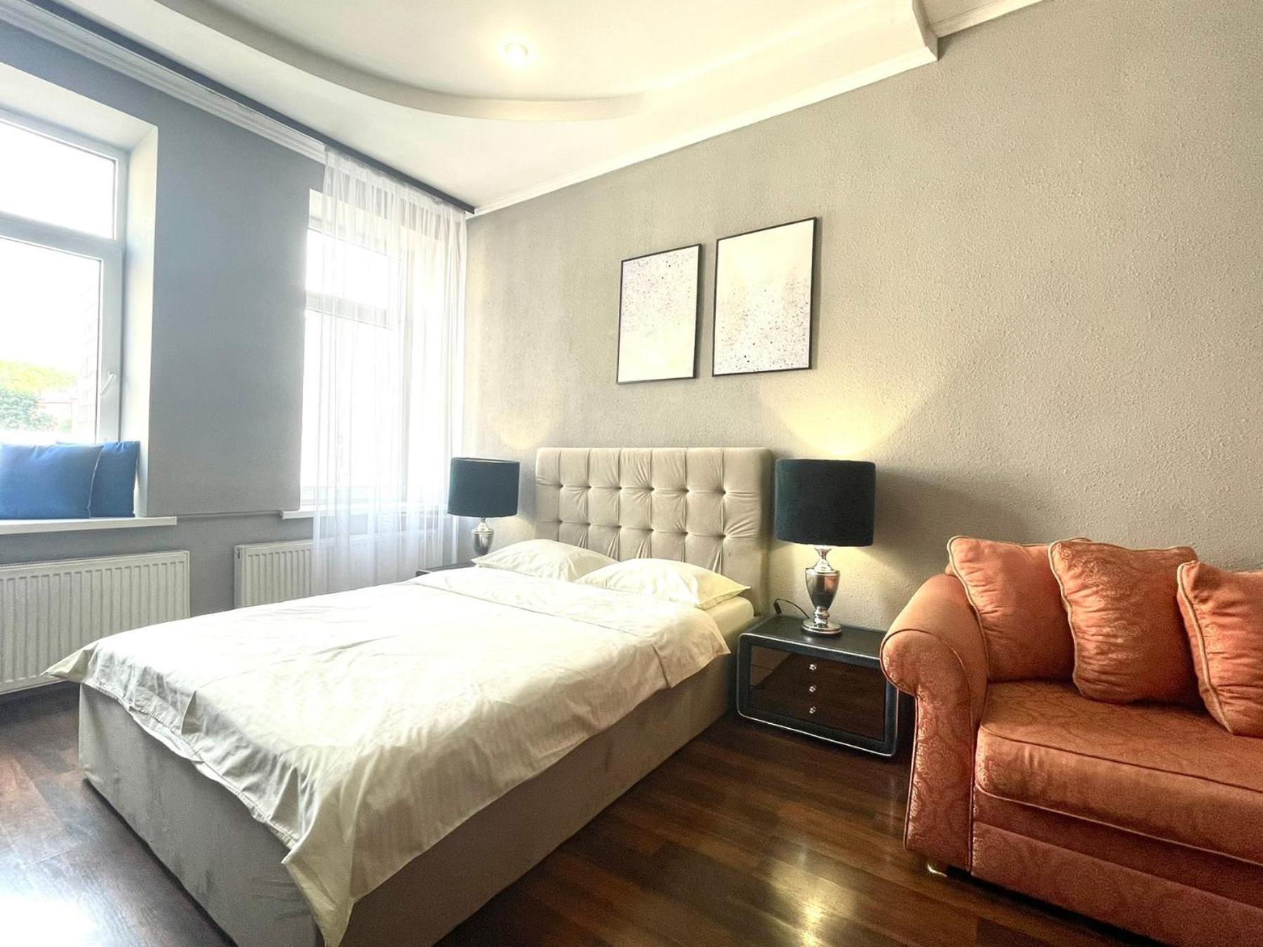 Appartement Куліша 41, Помешкання В Центрі Біля Тц Форум à Lviv Extérieur photo